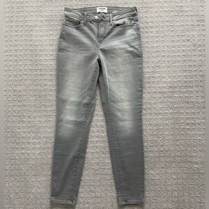 NWOT Denizen from Levi's Women's Light Gray Skinny Jeans